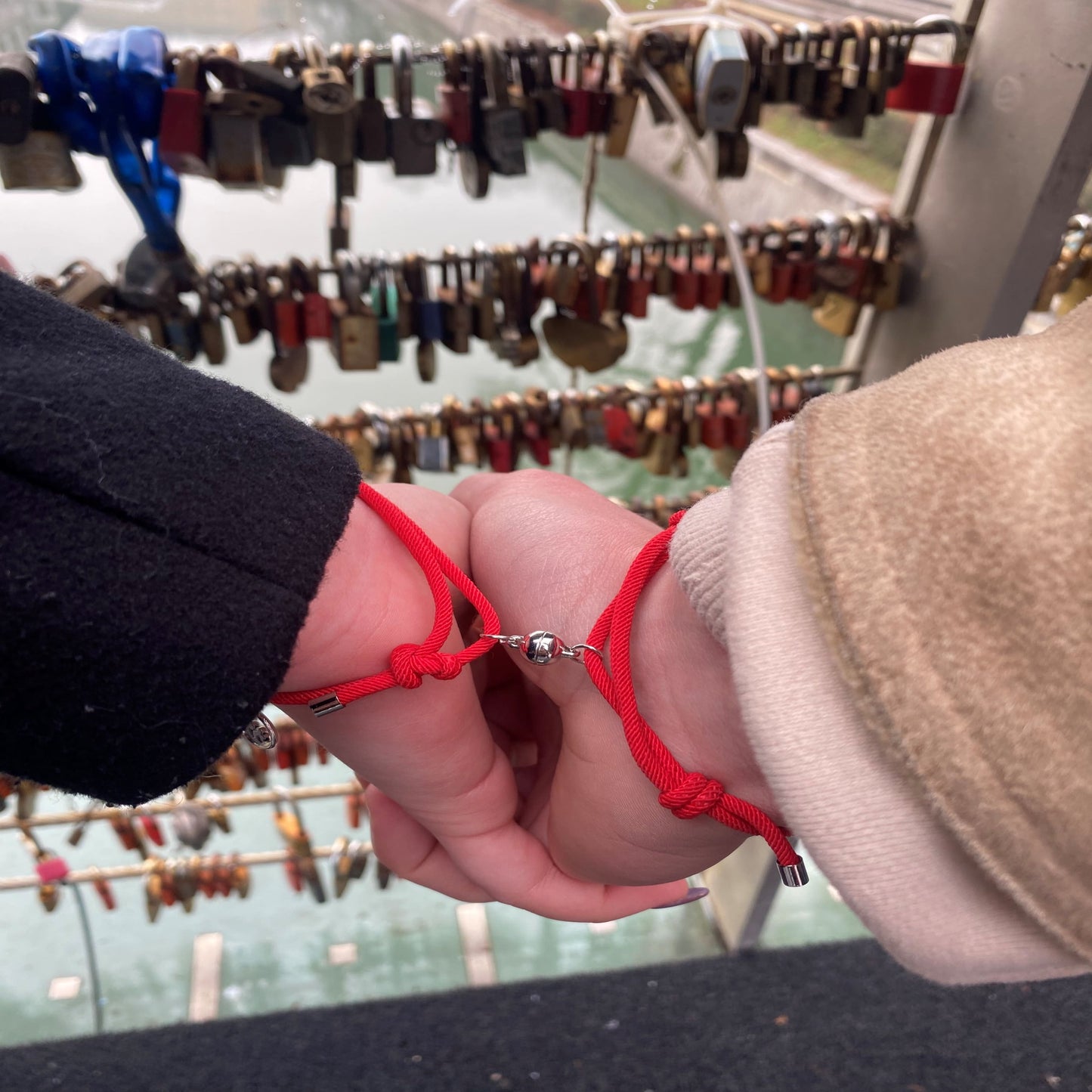 ZAPESTNICA ZA VALENTINOVO š- Temno RdeÄa